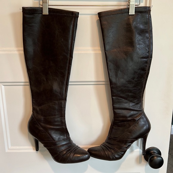 Diba brown tall boot - Picture 1 of 11